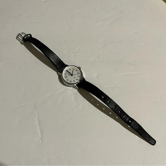 Timex Indiglo Quartz Watch Women Black Strap *needs Battery - Picture 1 of 10